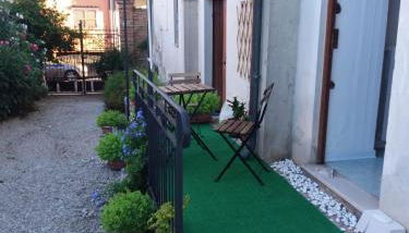 LA QUERCIA SUITES - taverna nel borgo medievale - Foto 2, Garden view