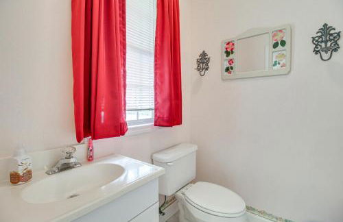 Spacious Richmond Hill Hideaway with Deck! - Foto 13