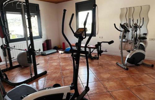 Villa Oasis entre Viñedos cerca de Barcelona con A A y piscina climatizada - Foto 41