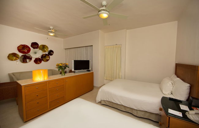 Ambiance Suites Cancun - Photo 17