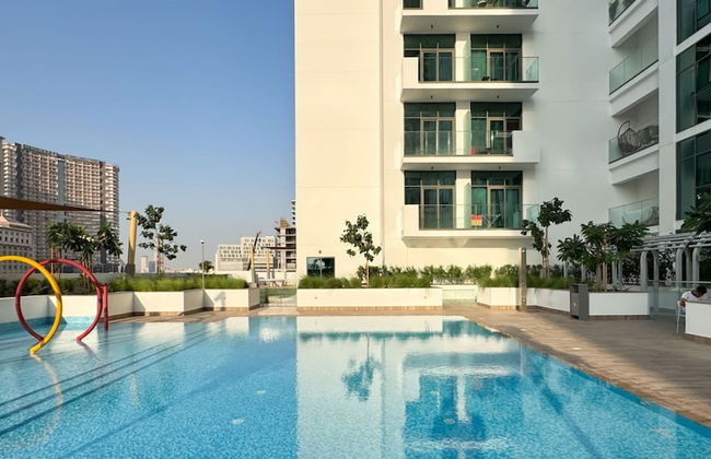 1BR Apt Near Downtown Dubai Pool Skyline Views - Photo 24
