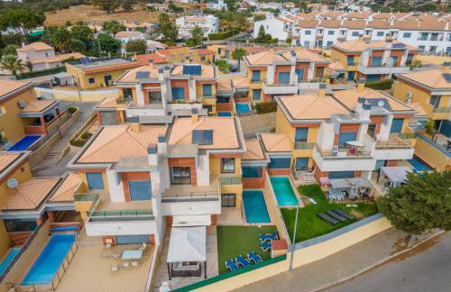 Stunning Villa with Pool - Foto 1