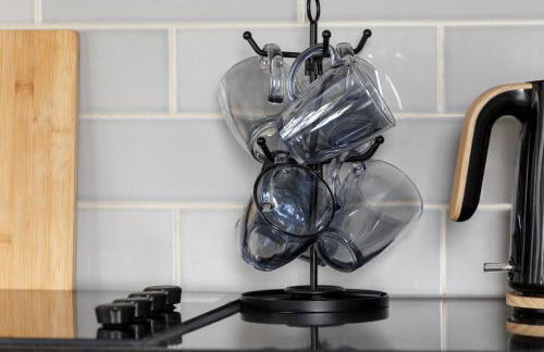 Beech Suite - Private Location with 85 inch Cinema TV & Parking - Foto 10