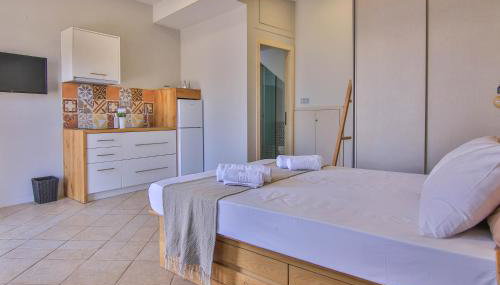 The Wave House By Plakalona Villas & Apartments - Foto 5, wardrobe