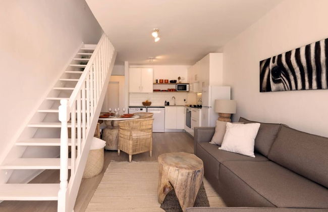 2 Bedroom Apartment, Princess Beach Club, Houtbay - Photo 1