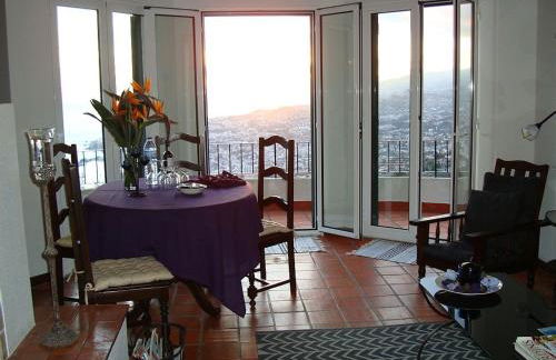 Apartamento Charmoso no Funchal, com grande Jardim e Vista Esplêndida - Foto 8