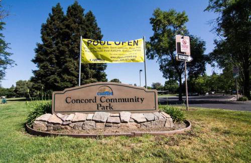 *DESIGNER East Bay Remodel Home* - Foto 27