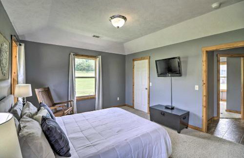 Mountain Home Cottage with Deck on White River! - Foto 16