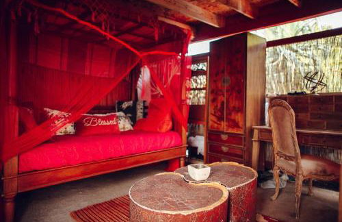 THE MAGICAL LAVA TEMPLE with EPIC Volcano Views! - Foto 30