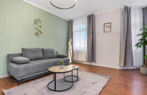 cruwzo I Modern Centrally Located Apartment with Parking Modern Centrally Located Apartment with Parking - Photo 9