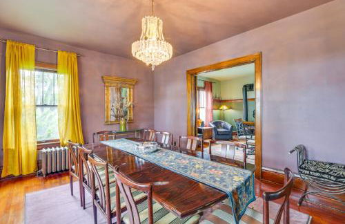 Fire Pits, Views and Yard Luxe Mt Horeb Getaway! - Foto 5