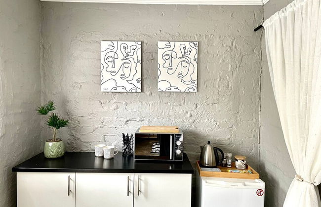 The Minimalist - Photo 31