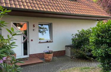 Twenge Retreat - Haus Nähe Stadt und Flughafen mit Garten, 3 Zimmer, TV, Küche, Bad und Netflix - Foto 1