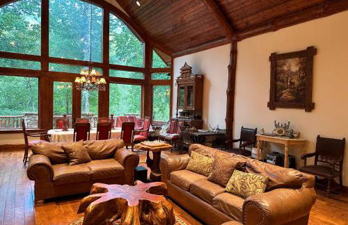 Luxury Mountain Retreat with views, fire pit, and creek - Foto 6