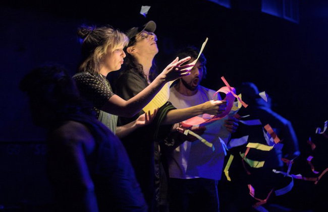 The Infinite Wrench: Experimental theater in Chicago - Photo 1