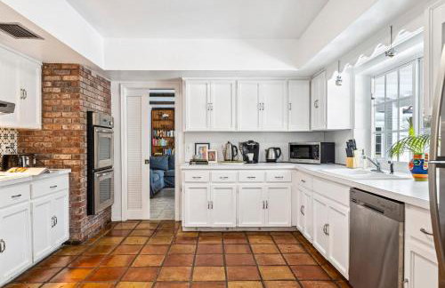 Tranquil Heirloom Hideaway Pool in South Miami - Foto 13