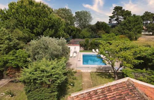 Relax in Style - Prime Spot with Garden & Natural Pool - Foto 2