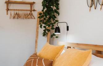 Kodu Lodge - spacious 2 storey coastal home with balcony, sea view, garden & BBQ - Foto 9