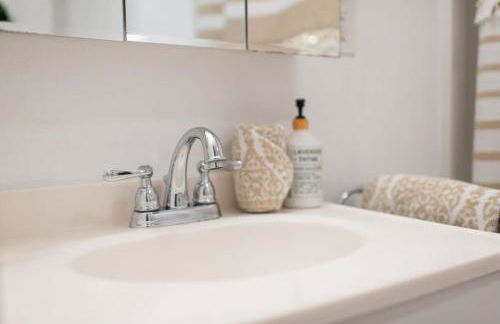 Stylish & Bright 4BR - Close To Whitworth - Foto 41