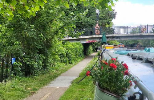 Lovely Canal Boat in Little Venice for Family & Friends - Photo 14