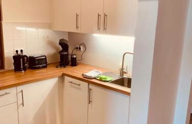 FELIX LIVING 5, Helle 2-Zimmer Wohnung mit Terrasse & Parkplatz, Langzeit & Business geeignet - Photo 2