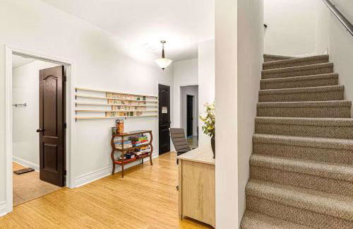 Spacious 6 Bedroom Home with a Heated Salt Water Pool, Theater & Game Room - Foto 46