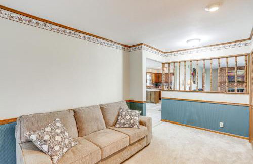 Quiet Greenwich Home with Pool and Screened Porch! - Foto 14