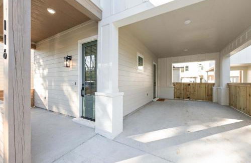 New cottage near Sports Complex with King Beds - Foto 17