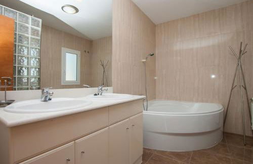 Villa Gaudí by Interhome - Foto 23