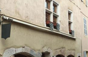 Charmant studio - Centre historique de Crémieu - Foto 10