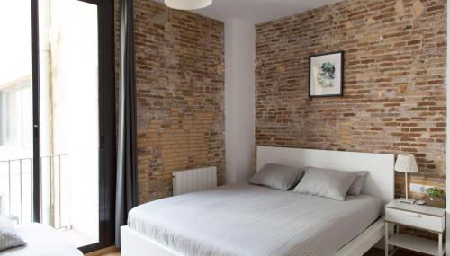 Central Apartment - Photo 4