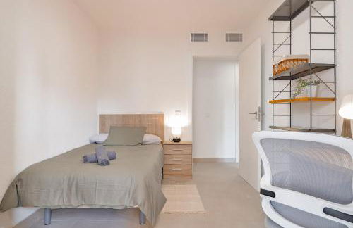 C23 Lovely 4 Bedroom close to Maria Zambrano - Foto 20