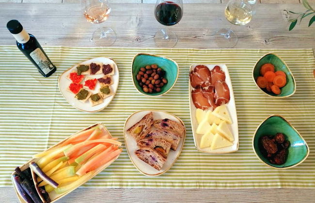 Dégustation de produits locaux à Polignano a Mare - Photo 1