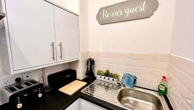 Lovely 2-bed Apartment in Liverpool - Foto 5, Cocina privada