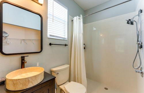 Walk to Tower Lake Family Home in Gated Community - Foto 16