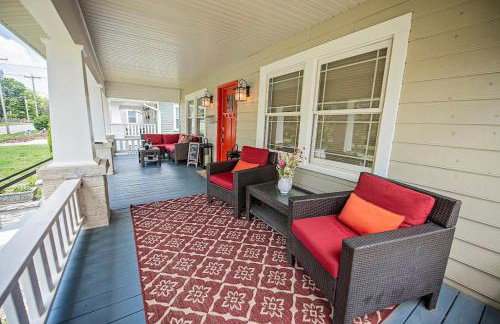 The Cherry St House|Dog Friendly |Sleeps 10 |Near MSU - Foto 13