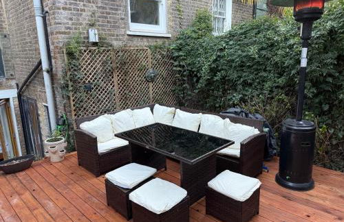 Unique Luxury Home in the heart of London. Air conditioned with private garden - Photo 2