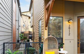 THE PENDLETON - Walkable - Arcade Loft - Modern- Light & Bright - Photo 5