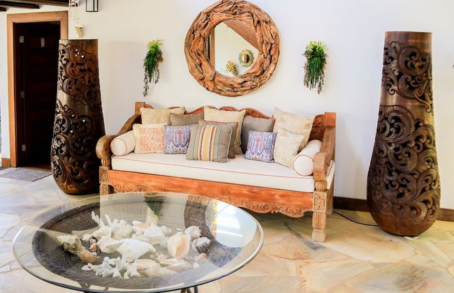 Mansão Exuberante Pé na Areia Ferradura - Photo 31