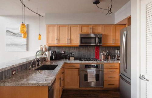 Upscale Modern Spacious Loft in Little Italy - Foto 15