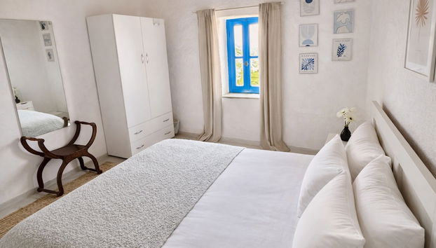 Villa Kotseli: Traditional Stone House with Pool & Sunset Sea Views - Foto 3, Quarto