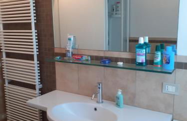 GOLD HOUSE - Photo 9