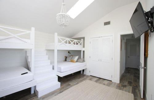 Hi Speed Wifi, Pets Considered, Bayfront, Bay Views, Beach Badges, Private Yard, Decking,, Outdoor Shower, - Foto 28