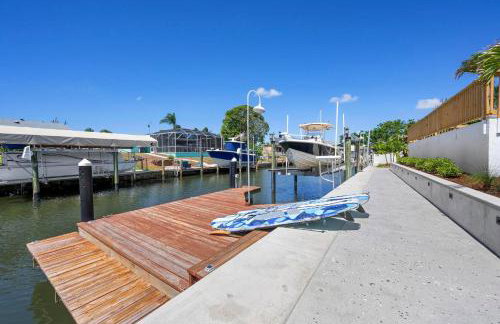 Bayside Hideaway! Private pool with water view and canal side dock! Available for Summer! - Foto 50