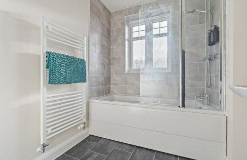 #83 Stylish Wigston Home - Near Bradgate Park - Sleeps 4 -" Perfect for contractors and Families - Free Parking" - Foto 14