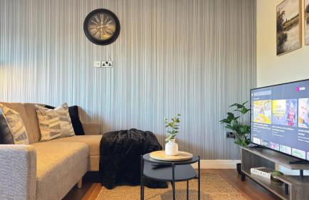 Stylish 2 Bedroom Apartment With 2 Bathrooms and Free Gated Parking - Foto 11