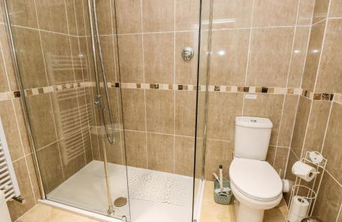 The Coach House - Photo 17