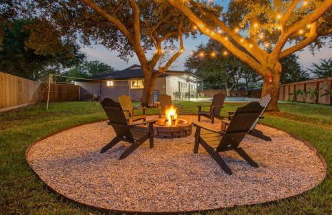 Friendswood Getaway - 5 Bedrooms + Pool + Patio - Foto 2