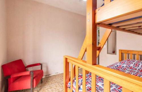 Casa Lindíssima e Espaçosa com 2 Piscinas - Adulto e Infantil, Perto da Praia, Opção da Piscina Adulto Aquecida Cobrado à Parte, 4 Quartos Frente as Piscinas, Área Gourmet Completa com Churrasqueira, Forno e Fogão a Lenha, Mesa de Bilhar, Lareira na Sala - Photo 39