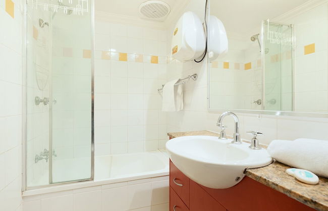 Comfy Coogee 1 Bedroom Hideaway - Photo 19